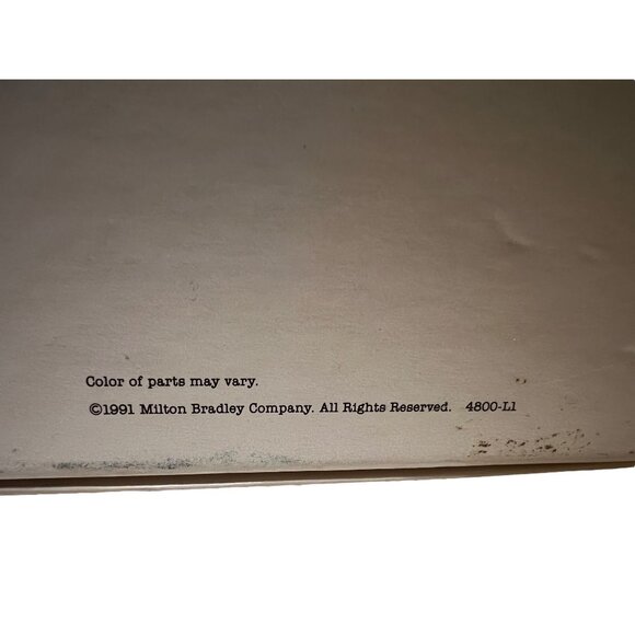 Guess Who? Board Game By Milton Bradley 1991 Edition Family Fun Ages 6+ Complete - Picture 3 of 8